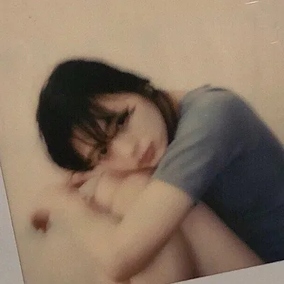 育未 profile