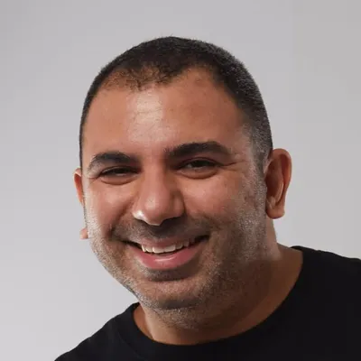 İlker Gümüşoluk profile
