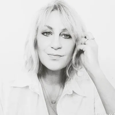 Ilona Barnett profile