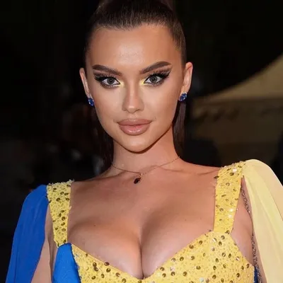 🇺🇦Ilona Chernobai | Fitness | Singer ANOLIA 📍Miami profile