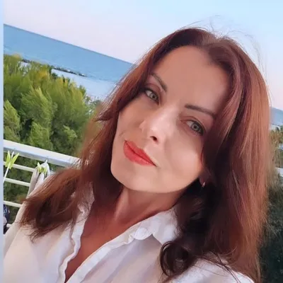 ๐๐ฅ๐จ๐ง๐ ๐
๐ข๐ญ๐ณ profile