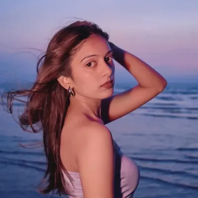 Pooja profile