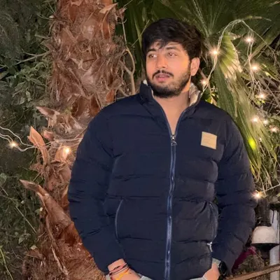 PRATEEK❤️BHATI ™ profile
