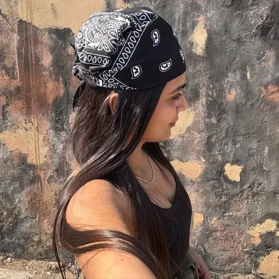 A A Y U S H I 🧡 profile
