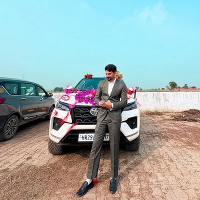 imaeshvikbhatia (سوني باهتيا) profile