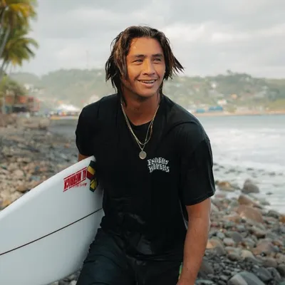 Imaikalani deVault profile