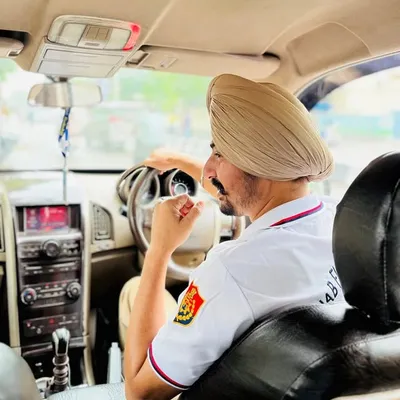 ᗩᗰᖇᎥᑎᗪᗴᖇ ᗩᑌᒪᗩᛕᕼ (ਭਾਊ) profile