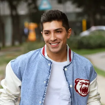 Mauricio Espinosa profile