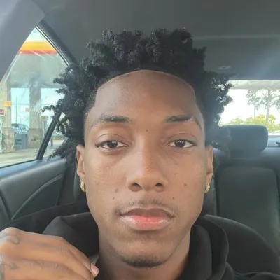 ONE OF THE BAD KIDS 🤫 profile