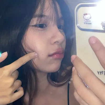 chom🍒 profile