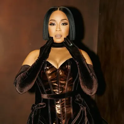 Erica Campbell profile