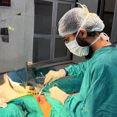 Dr Vinay Gujar ⚕ profile