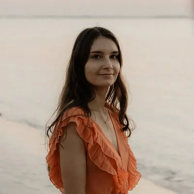 Hélène 🍁 profile