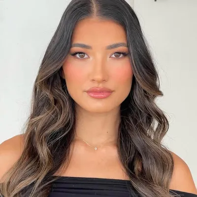 Leah Perkins profile