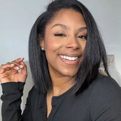 Loïs | Self-love & daily growth profile