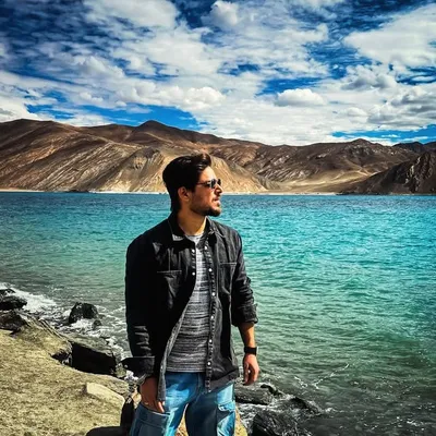 Rahul Tiwari profile