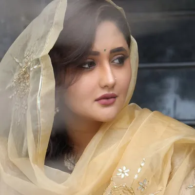 Rashami Desai profile