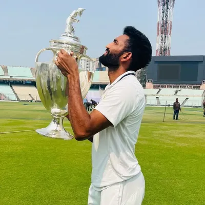 Navneet Vora profile