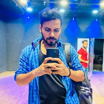 Amit profile