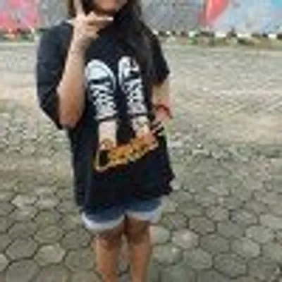 Indah Afr profile