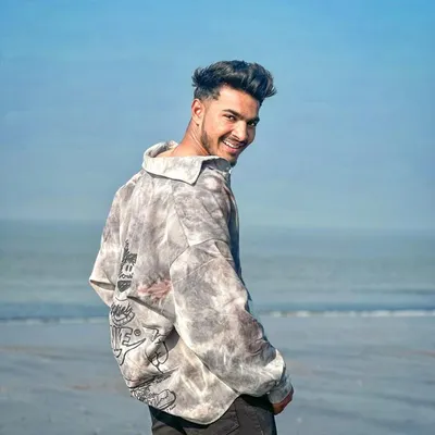 Thakur Sahab ๐ profile