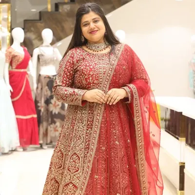 INDHRA RAVICHANDRAN (Indhu) profile