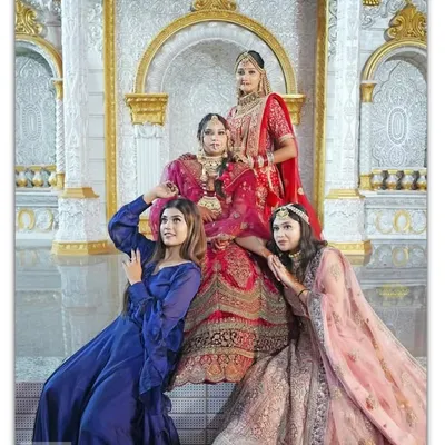 India Glamorous profile