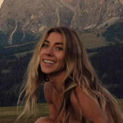 India Earl profile