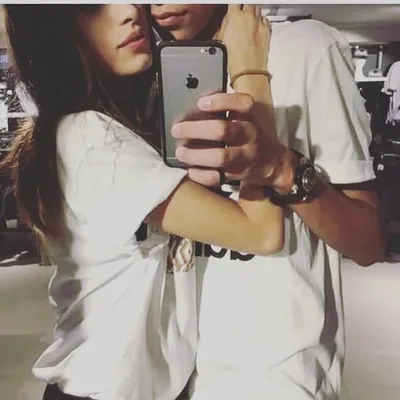 Indirectas de Parejas ๐๐ profile
