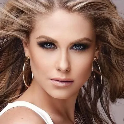 Ingrid Martz profile
