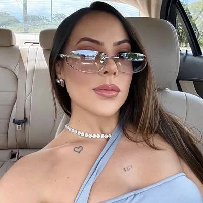 INGRID MOANNA | INFLUENCER profile