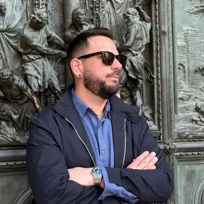 TOMÁS TORRES profile