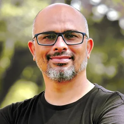Delhi Calligrapher | Inku Kumar profile