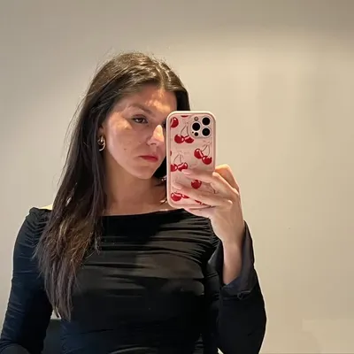 Vicky profile
