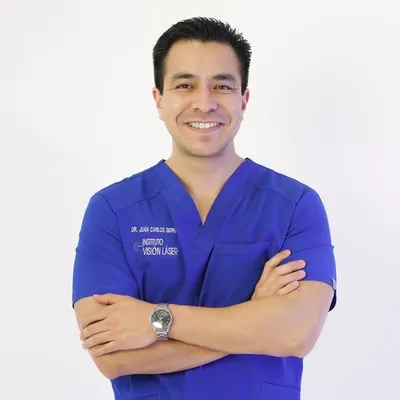 Dr Juan Carlos Serna | Oftalmólogo profile