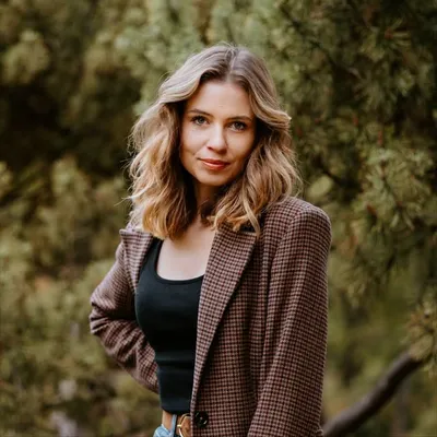 Inzsöl Júlia profile