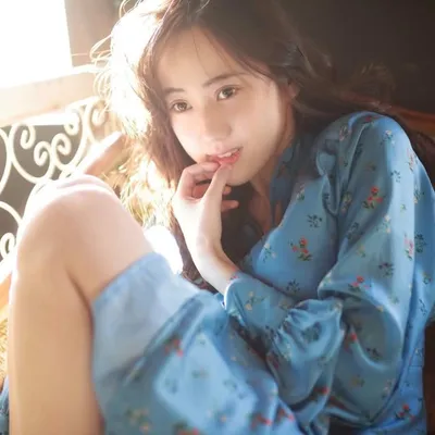 鈴木依央菜 / Iona Suzuki profile