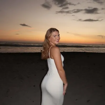 Iona Kendall Lee profile