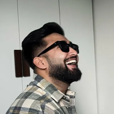 Pratik 🧿 profile