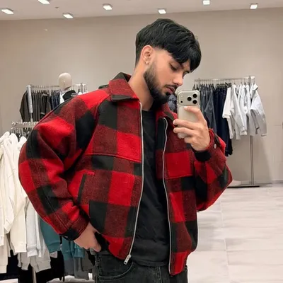 P R E E T ♛ profile