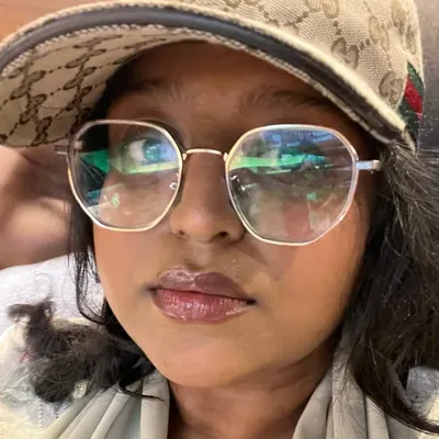 Iqra Khan profile