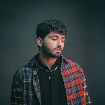 Dropped Out/Rishi Thakker profile