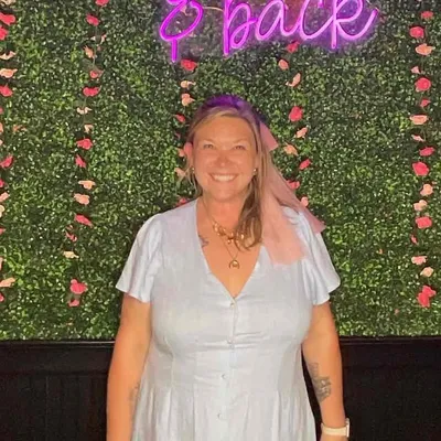 Seasonal Home Decor | Alexis profile