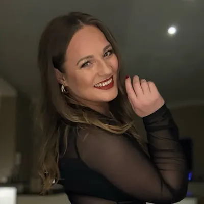 Irina Safonow profile