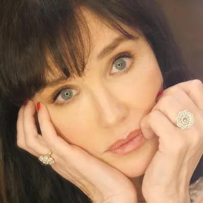 Isabelle Adjani profile