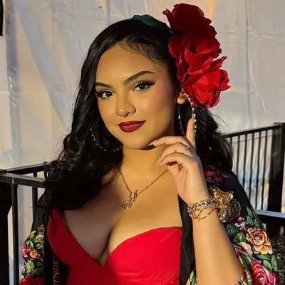 Isabel Marie Sanchez 🩷 profile