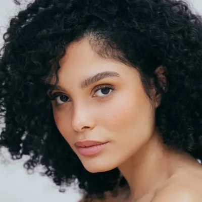 Isadora Oliveira profile