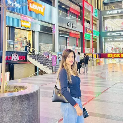 Dr Sayra saini profile
