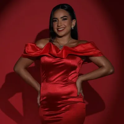 Isela Marie🪻 profile