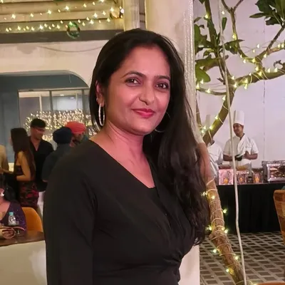 Ishwari Patel | Bridal makeup artist profile
